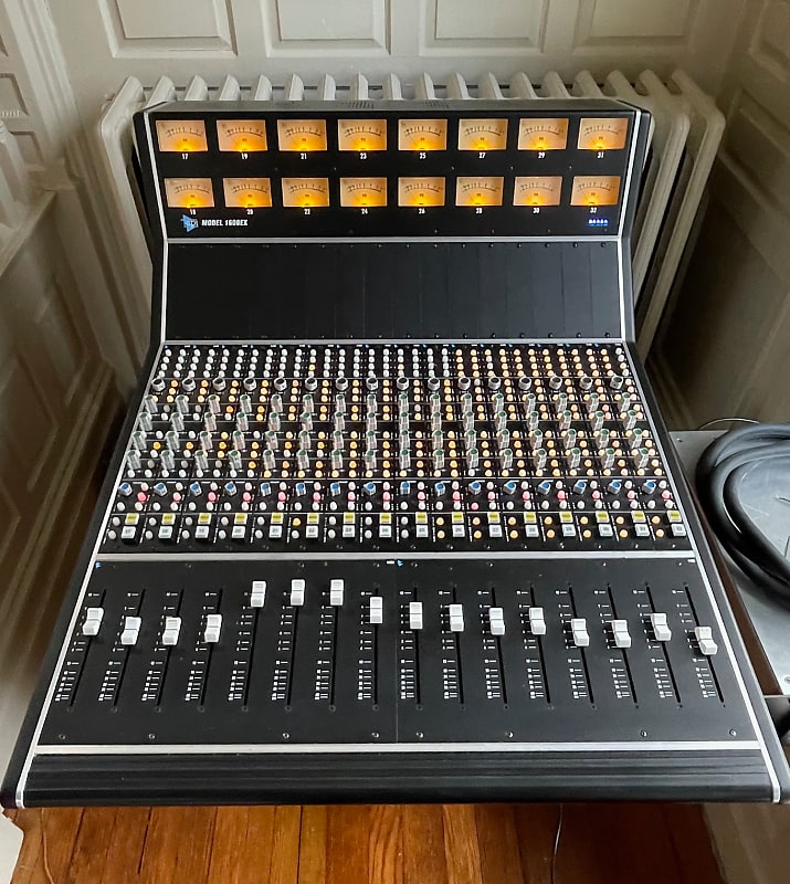 API 1608EX 16-channel Expander 1608 Console Sidecar image 1