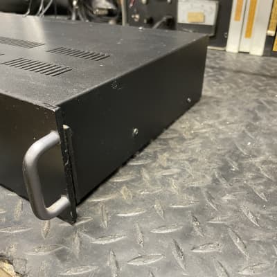 Carver M1.5T 1250 watt 1200 watt power amplifier. TESTED! image 3