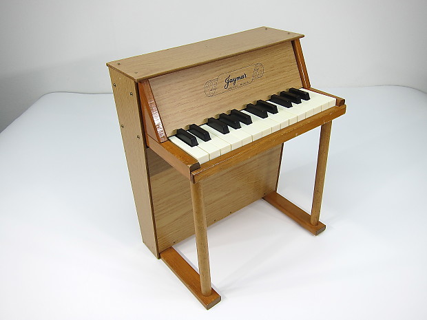 Toy upright piano clearance