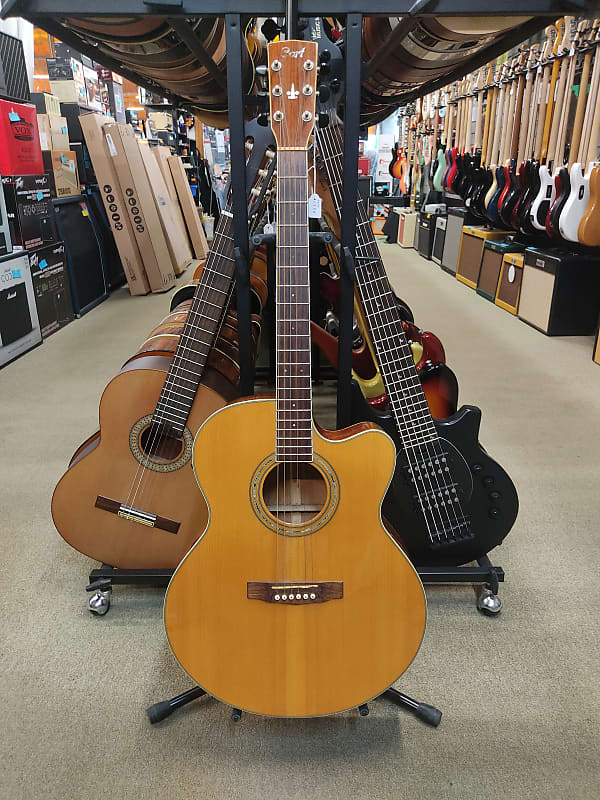 Cort CJ5X | Reverb