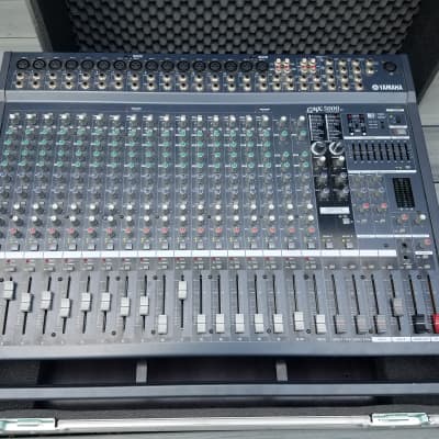 Yamaha EMX 5000-20 Powered Mixer with Thon Case | Reverb