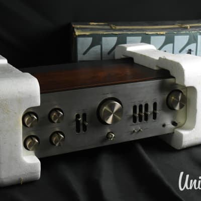 Luxman L-80 Stereo Integrated Amplifier in Very Good Luxman L-80 Stereo Integrated Amplifier in Very Good