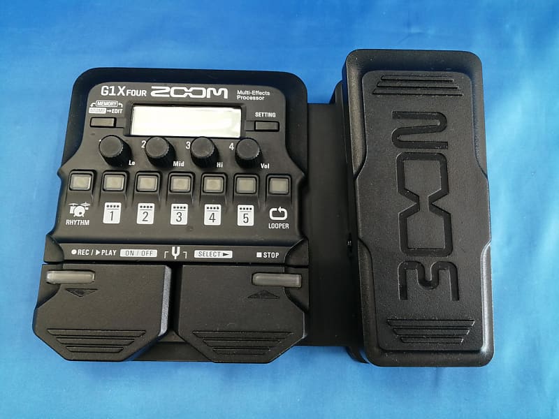 Zoom G1X FOUR