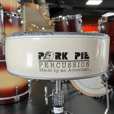 Pork Pie Round Drum Throne in Grey Skull Top with White Sparkle Side image 2