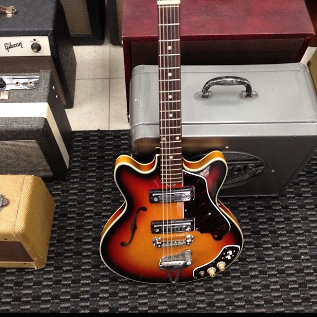 Silvertone 1456 1970 Sunburst