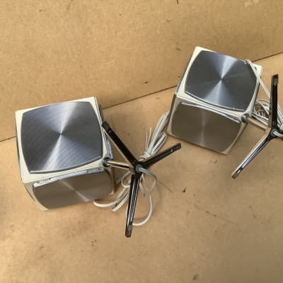 スピーカー・ウーファー grundig audiorama 700 cube speakers スピーカー・ウーファー grundig audiorama 700 cube speakers Grundig