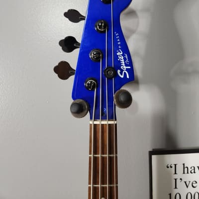 Squier 20th Anniversary P-bass - Blue image 3
