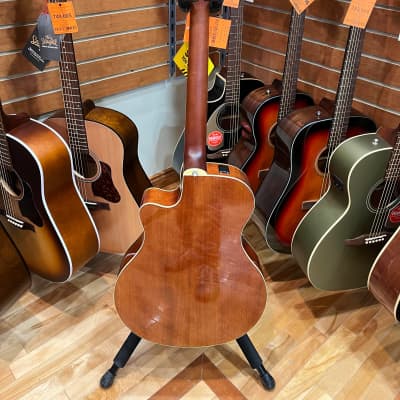 Yamaha APX700 Acoustic/Electric Guitar Vintage Cherry Yamaha APX700 Acoustic/Electric Guitar Vintage Cherry