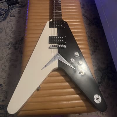 Dean Guitars Michael Schenker Retro Flying V Electric Guitar Kit w Stand,  Tuner | Reverb