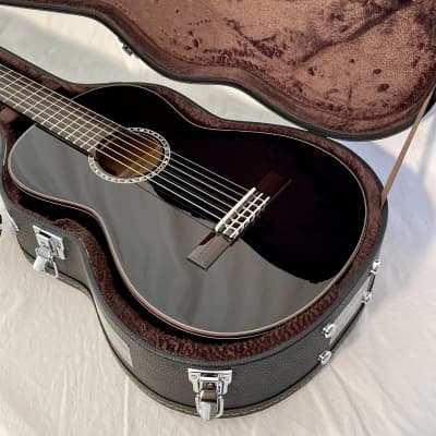 K Yairi KY CYTM BK (2023) 61534, Acoustic Parlour. Dominic Miller's favourite guitar image 15