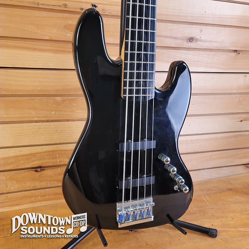 Squier Deluxe Jazz Bass Active V | Reverb