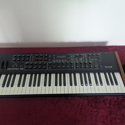 Dave Smith Instruments Prophet 08 PE 61-Key 8-Voice Polyphonic Synthesizer 2009 - 2015 - Black with Wood Sides