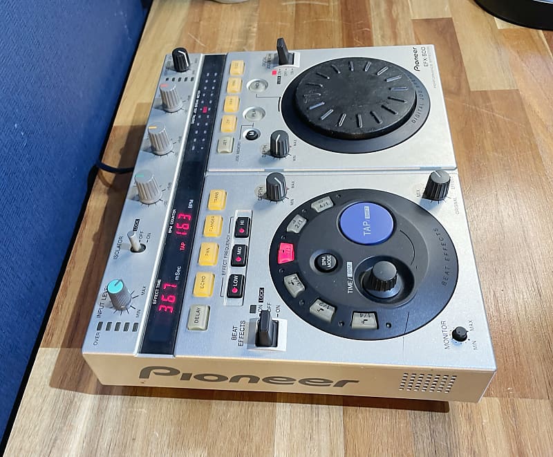 DJ向けエフェクター ｢EFX-500-SW｣ スケルトンホワイトモデル新