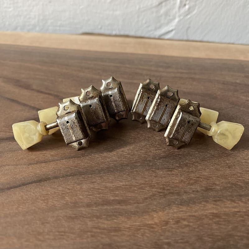 Kluson Deluxe Tuner Set Keystone Button No Line Single Ring Vintage 1952-1956 - Nickel image 1