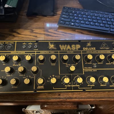 Behringer WASP Deluxe Desktop Synthesizer 2020 - Present - Black