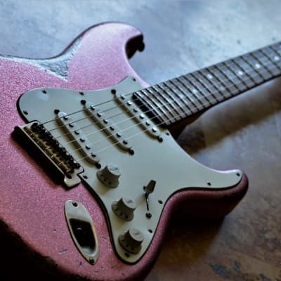 American Fender Custom Stratocaster Relic Nitro Faded Pink Sparkle image 18
