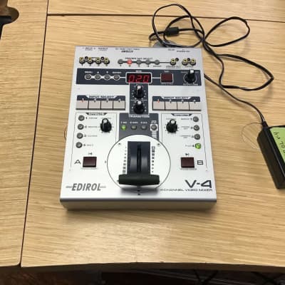 Roland EDIROL P-10 ビジュアルサンプラー 希少品