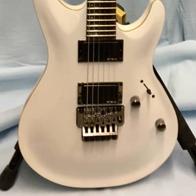 Gain by FGN  DEL-TR-AW Elan Arctic White Floyd Rose 2 for sale