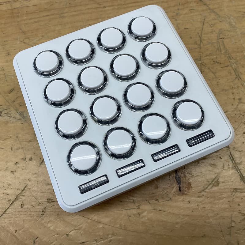 k*y様 MIDI FIGHTER 3D MF-0005 DJ Tech Tools Midi Fighter 3D Midi Controller MF-0005 | Reverb