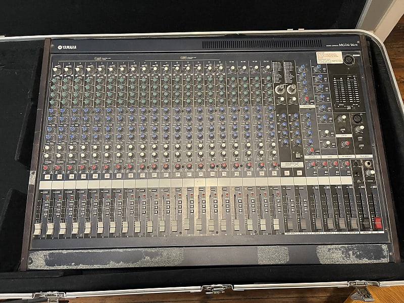 Yamaha MG24/14FX 24 Channel Mixing Console | Reverb