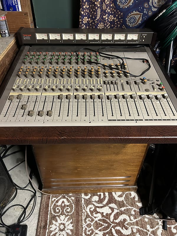 TASCAM M512 Late 70sEarly 80s Brown/Grey Reverb