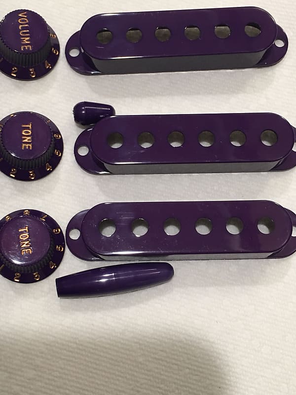 Purple fender stratocaster pickup covers and knobs and Reverb Canada