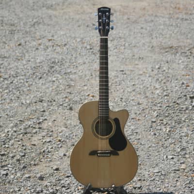 Alvarez RF26CE Acoustic Guitar With Padded Gig Bag image 3