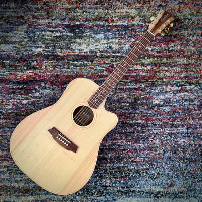 Cole Clark FL2EC-BB Acoustic Guitar, Australian AA Bunya Top and AA Blackwood Back/Sides image 3