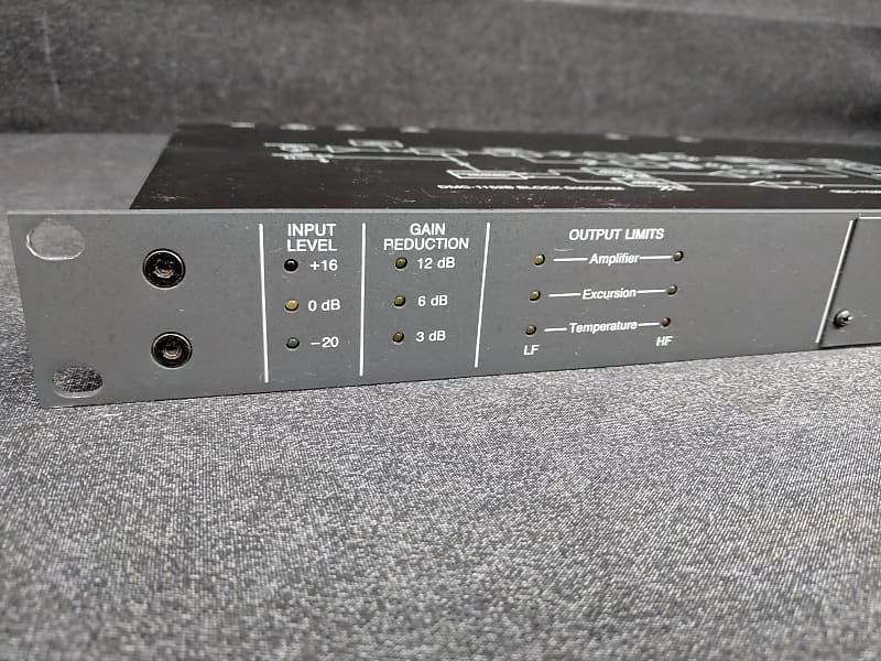 Electro-Voice Model DMC-1152B Deltamax Controller 1U Rack EV