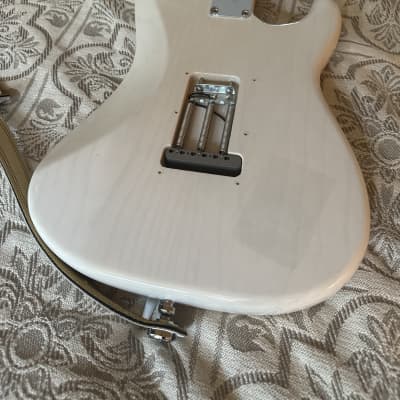 Fender American Original '50s Stratocaster Left-Handed with Maple Fretboard 2018 - 2022 - White Blonde image 4