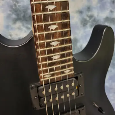 2014 Laguan LE50 Black Short Scale 3/4 Electric Guitar Pro Setup New Strings Gigbag image 5