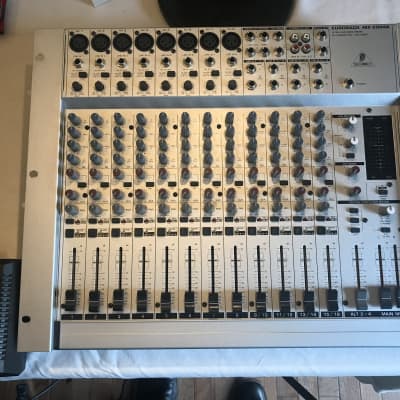 Behringer MX 2004A Ultra Low noise, 20-Channel, 4-Bus Mixing