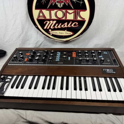 Moog MiniMoog mini moog Model D Synthesizer Keyboard with Power Supply + Dust Cover 2022 Reissue - Local Pickup Only