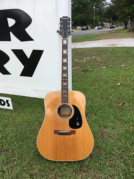Epiphone ft hotsell 550 acoustic guitar