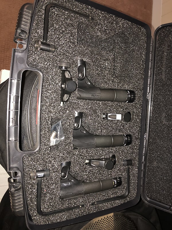 Shure SM57 (3) Drum Mic Kit, clips and drum mounts Reverb