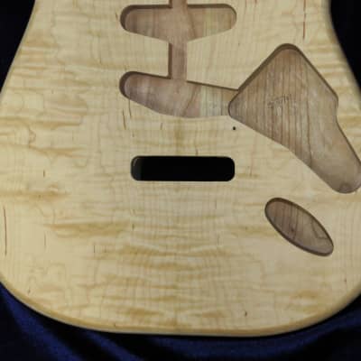 Flamed Maple Top / Aged Cherry Wood Strat body - Standard - 5lbs 15oz #3274 image 4