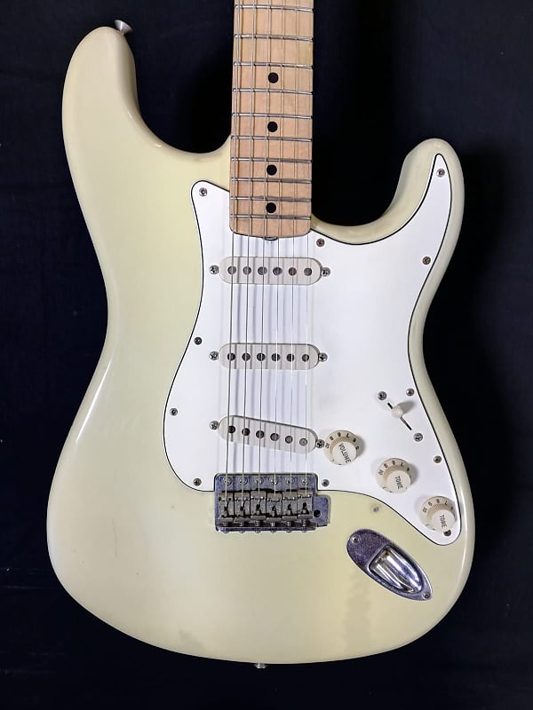 Fender 69 stratocaster closet classic 2005 Olympic White | Reverb