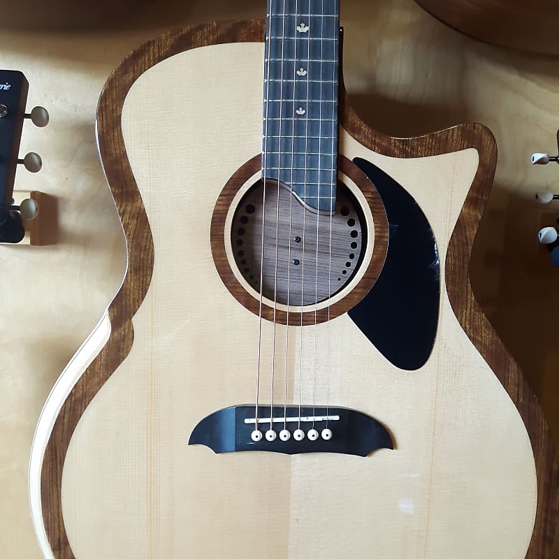 New Riversong P2P GA Pacific Acoustic Guitar W/ Pickup Reverb Canada