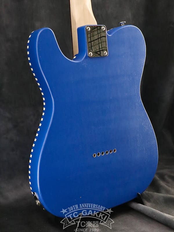 Caramel’s Guitar Kitchen V3 Curacao Blue