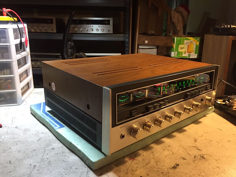 Sansui 7000 1975 Silverface , Walnut cabinet, fully restored