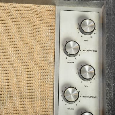 Silvertone Model 1482 5-Watt 1x12 Guitar Combo 1960s - Black image 10