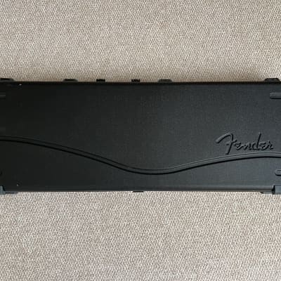 Fender Deluxe Molded Bass Case image 1
