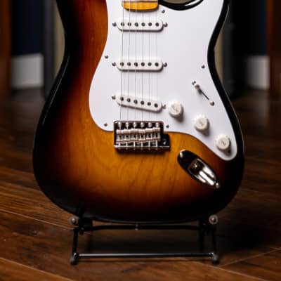 Fender Custom Shop Limited Edition 70th Anniversary Closet Classic 1954 Stratocaster - Wide-Fade 2-Color Sunburst image 4