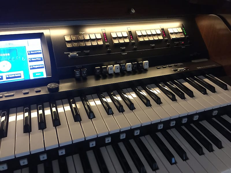 Roland AT-900 Atelier Combo Organ Platinum Edition image 4