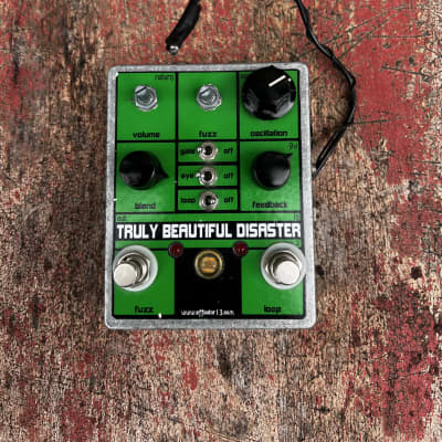 （ブランドロゴ）の人気ランキング Effector 13 Truly Beautiful Disaster (Devi Ever) | Reverb ギター