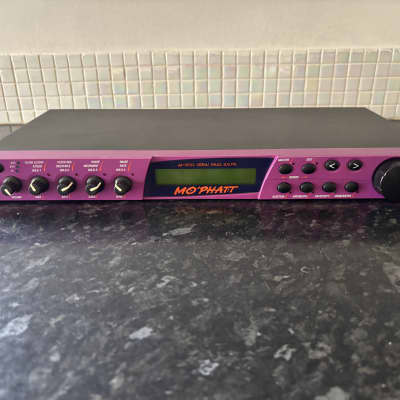 E-MU Systems Mo'Phatt Rackmount 64-Voice Expandable Synthesizer 2000 - Purple