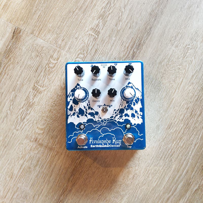 ギター EarthQuaker Devices Avalanche Run V1 Avalanche Run™ Stereo Reverb & Delay with Tap Tempo