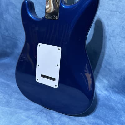 Fender Standard Stratocaster MIM 2007 - Electron Blue image 16