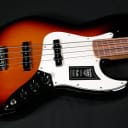 Fender Player Jazz Bass Fretless - Pau Ferro Fingerboard - 3-Color Sunburst - 765