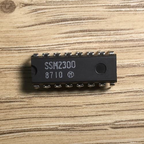 SSM2300 - 8-Channel Multiplexed Sample and Hold NOS ICs | Reverb